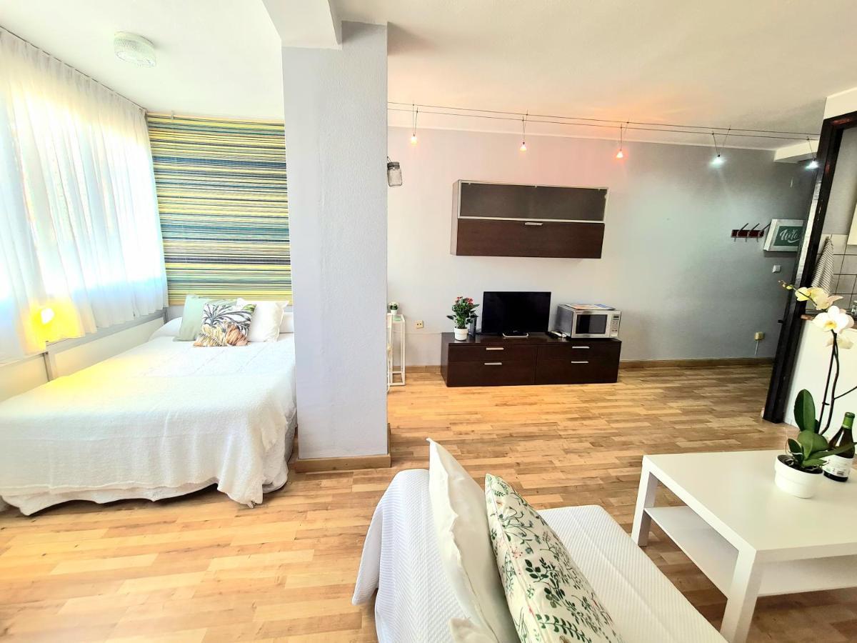 Aa Guest - El Mono De Torre Del Mar Eco Apartment Eksteriør billede
